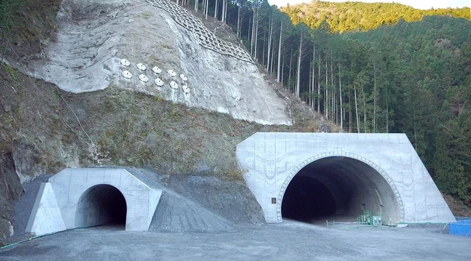 日本的3D模型、無人機和物聯(lián)網隧道建設